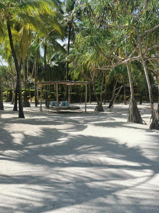 مبيت وإفطار Kinondo Zumzum Beach House المظهر الخارجي الصورة