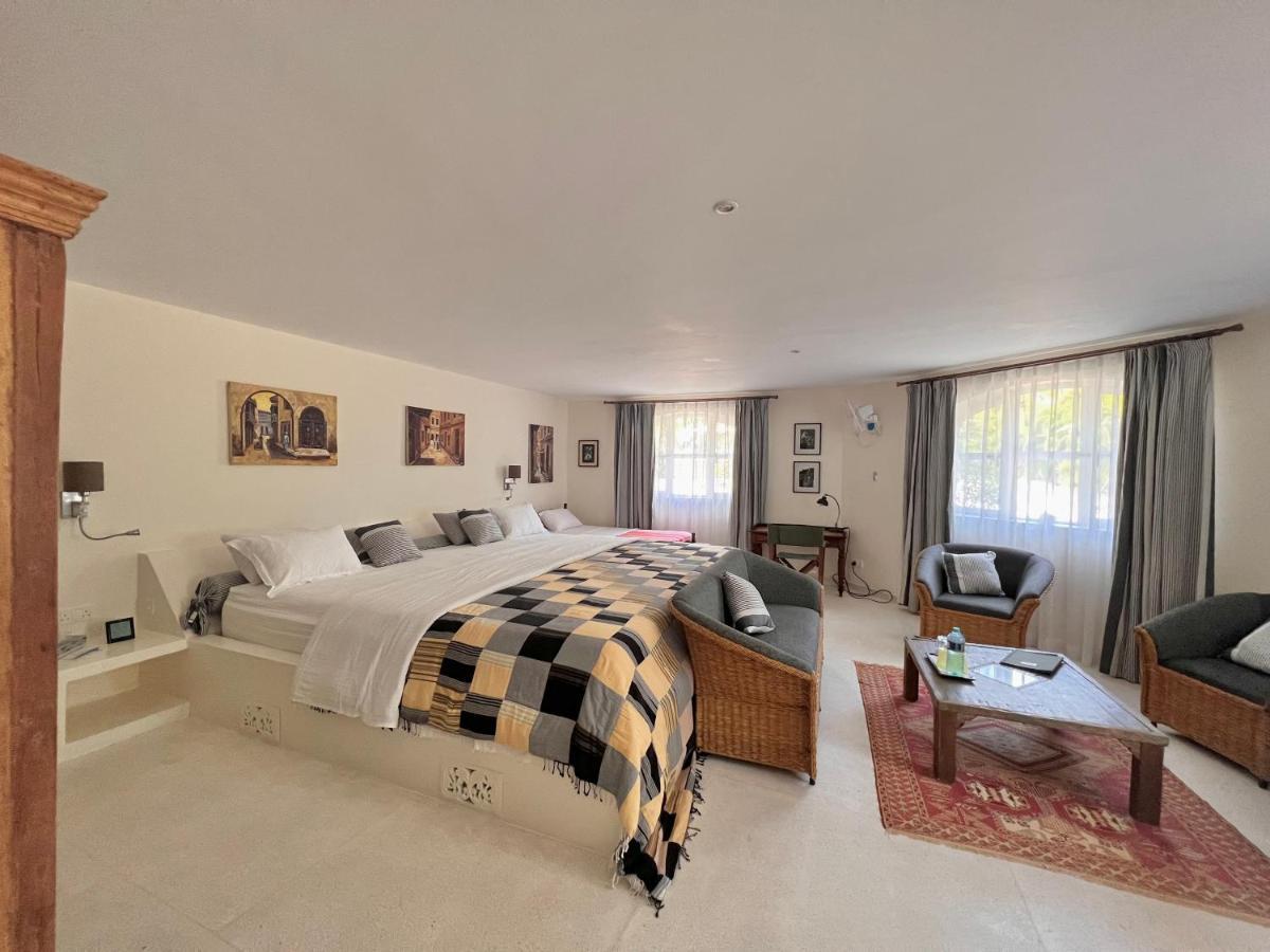 مبيت وإفطار Kinondo Zumzum Beach House المظهر الخارجي الصورة