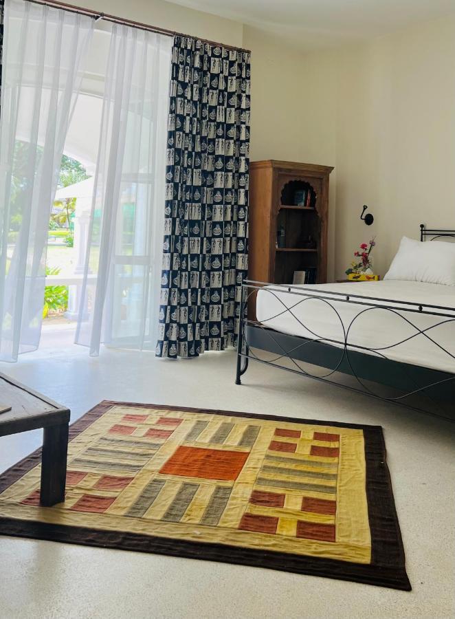 مبيت وإفطار Kinondo Zumzum Beach House المظهر الخارجي الصورة