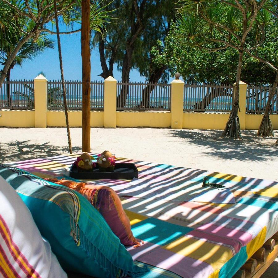 مبيت وإفطار Kinondo Zumzum Beach House المظهر الخارجي الصورة